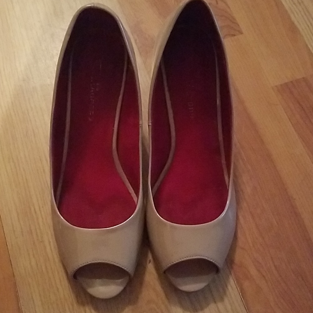 Woman shoes